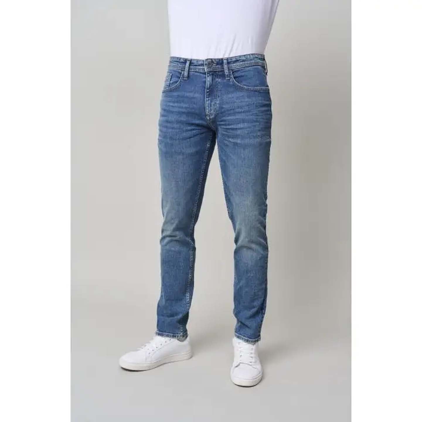 Blend® Jet Fit: Slim Jean