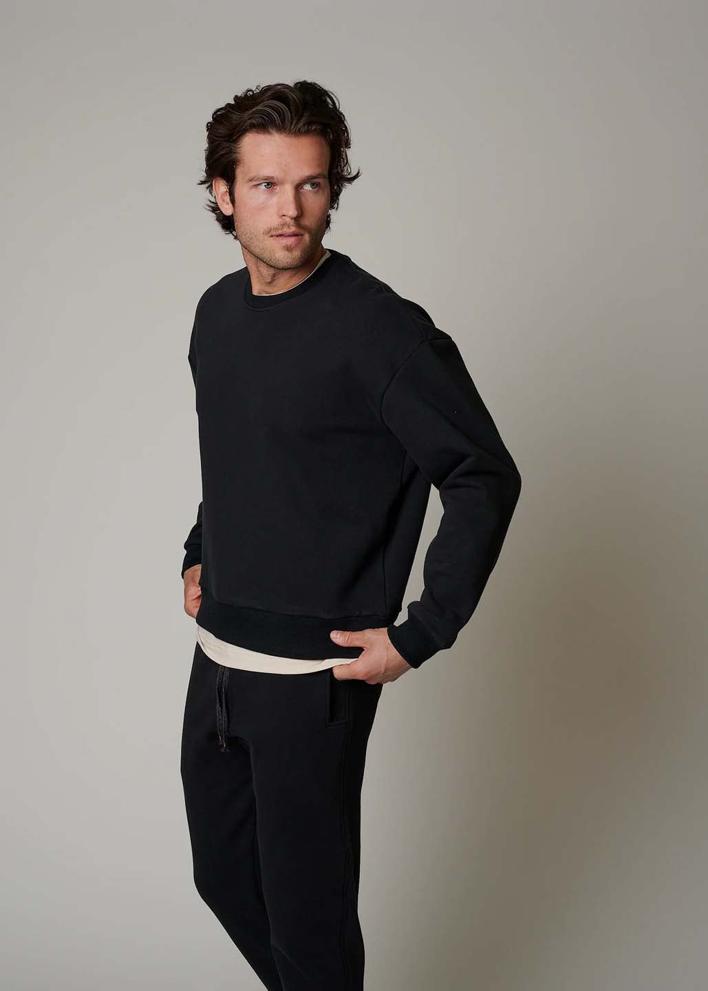 LEISURE LAB Zen Crewneck Sweatshirt - Black Eclipse